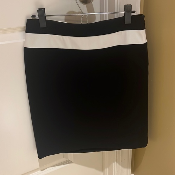 Banana Republic A Line Skirt - Picture 1 of 4